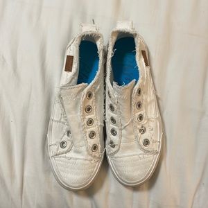 Womens Blowfish Play Slip On Sneaker - Size 7